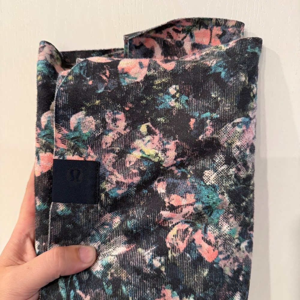 Lululemon The Towel